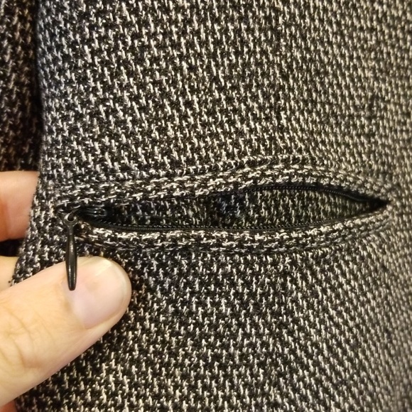 Larry Levine Sz 12P Blazer with Cool Cross Detail - Picture 3 of 5